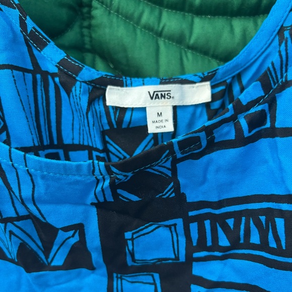 NWT Vans women’s crop straps flowy tank top. Blue and black geometric print. Med - Picture 5 of 5